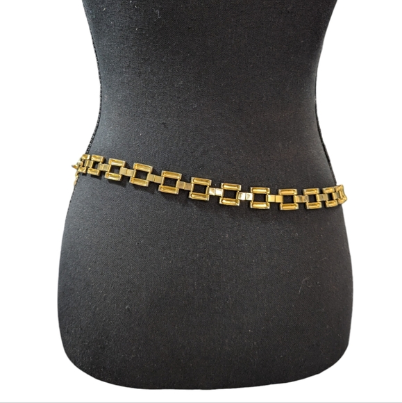 Vintage Y2K Women’s Chunky Retro Gold Square Metal Chain Link Belt - Picture 1 of 6